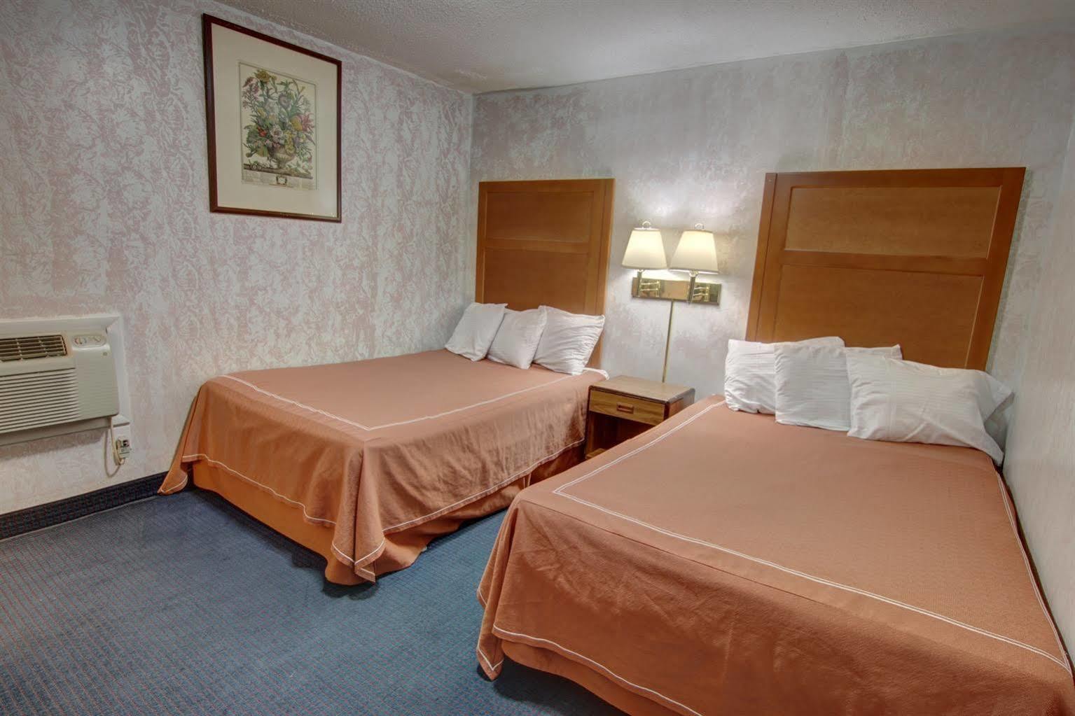 Castle Inn & Suites Niagara Falls Bagian luar foto