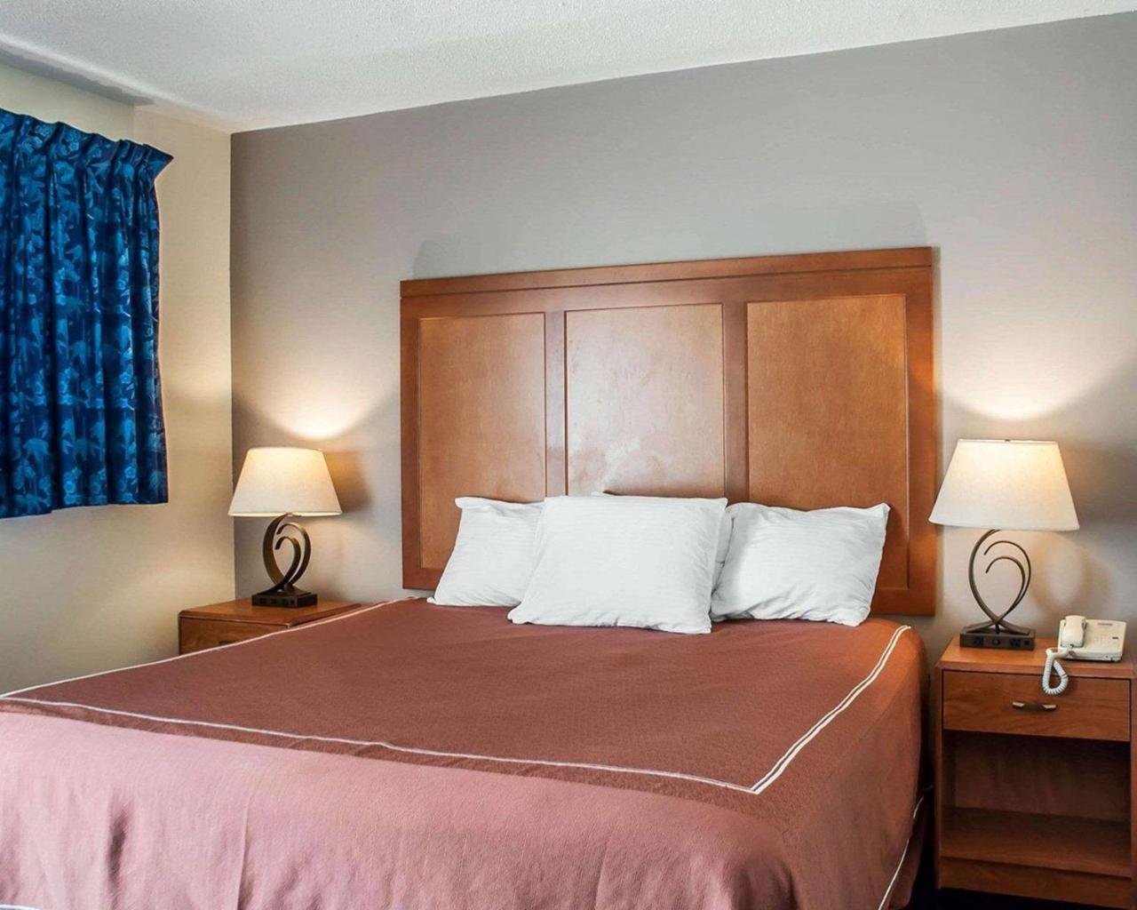 Castle Inn & Suites Niagara Falls Bagian luar foto