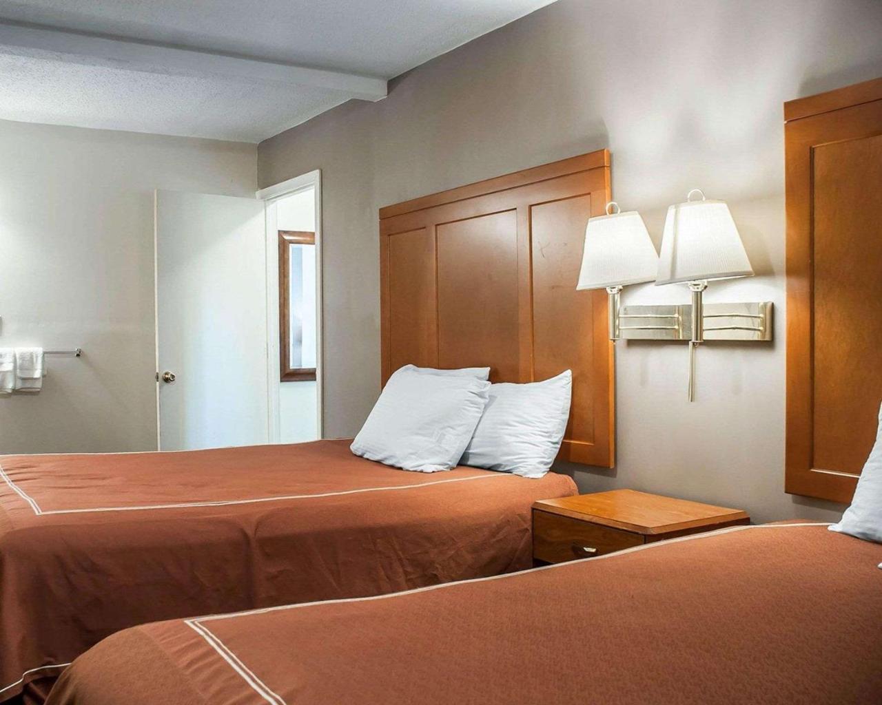 Castle Inn & Suites Niagara Falls Bagian luar foto
